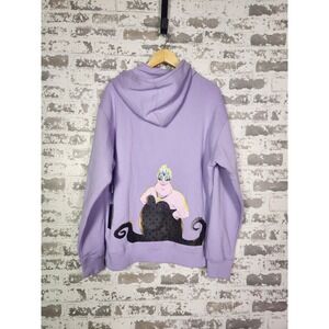 Disney Villians Ursula X Forever 21 Pullover Hoodie Size Large Purple Sweatshirt